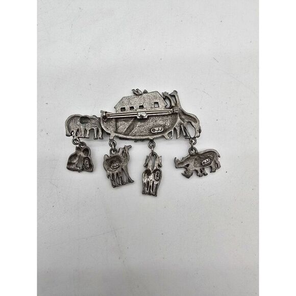 Vintage JJ Noahs Ark Brooch With Dangling Animal Charms - Picture 3 of 3